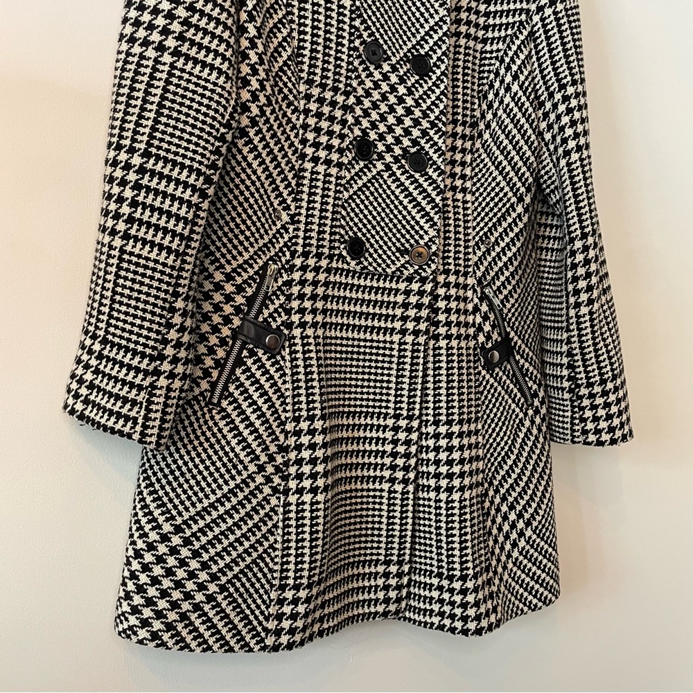 Ricki's Monochrome Houndstooth Trench Coat Jacket - Picture 3 of 15